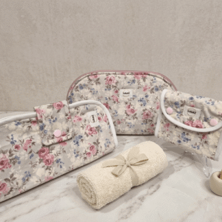 Kit de Aseo Artesanal 3 Piezas - Algodón OEKO-TEX Modelo Jardín Rosas