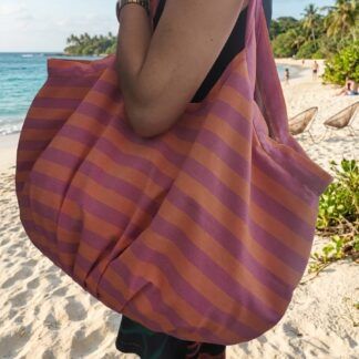Bolsa de Playa Modelo Atardecer Coral -Hecha a mano estilo Rayas